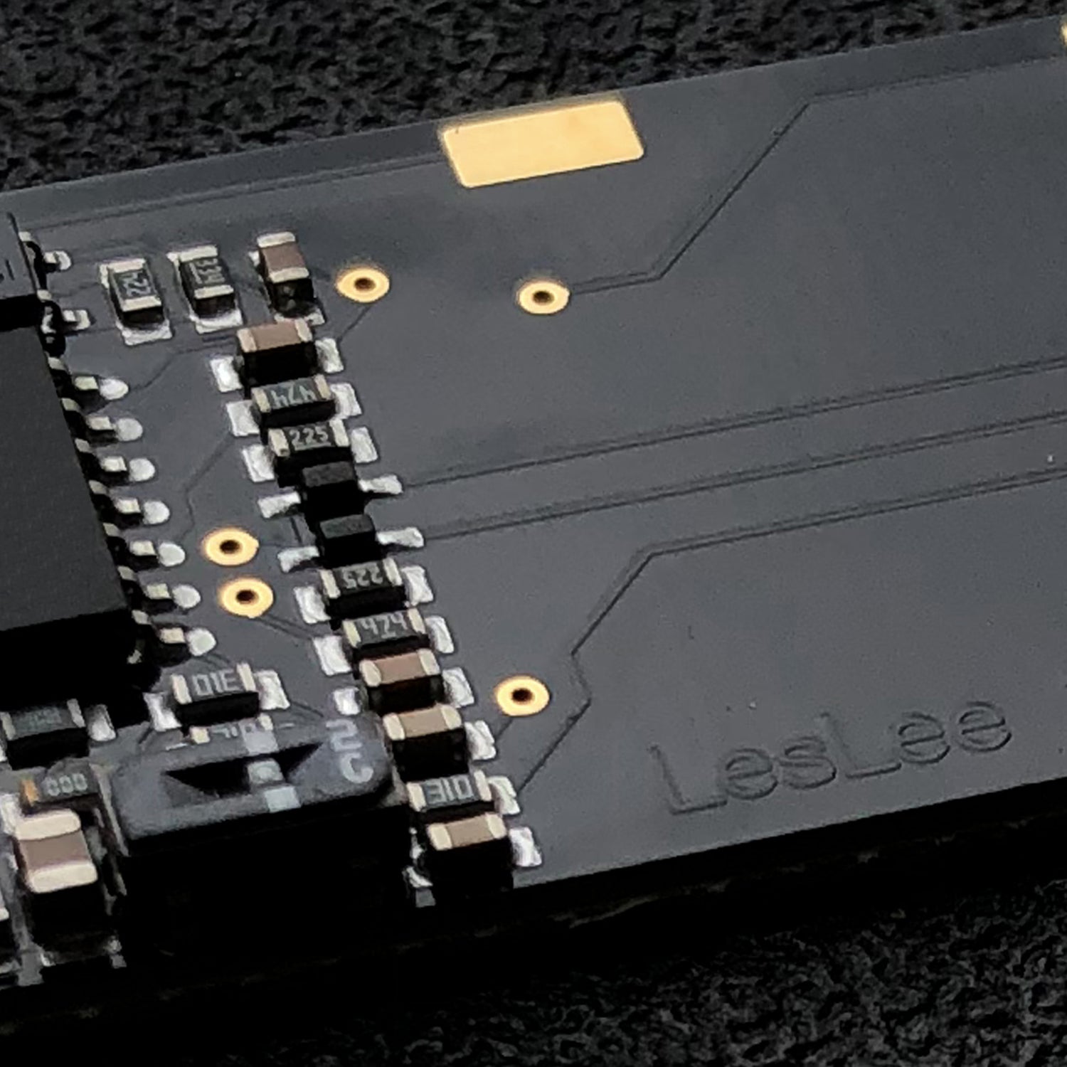 LesLee® motherboard V2