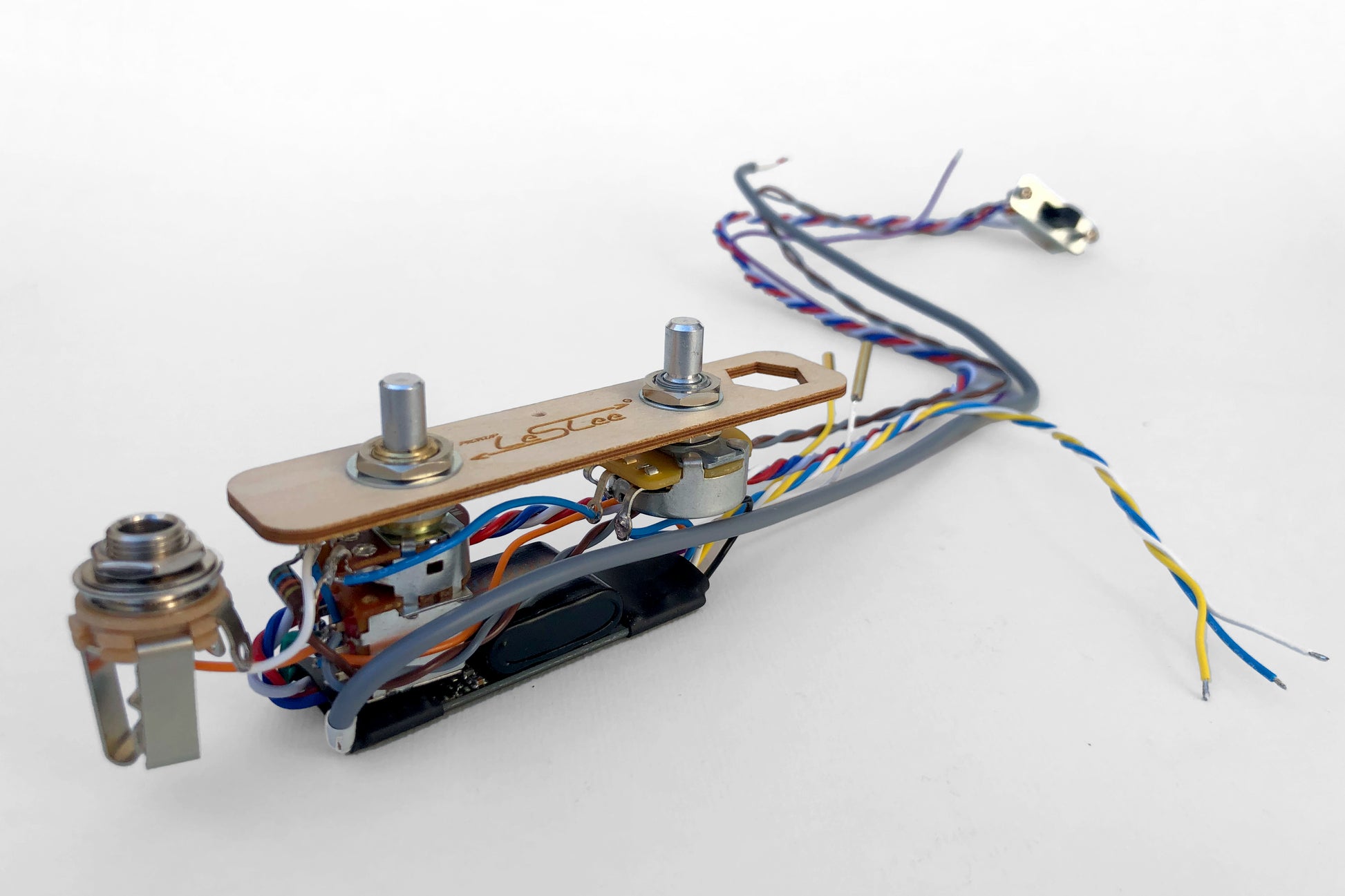 LesLee - onboard effect unit for Fender Jaguar®